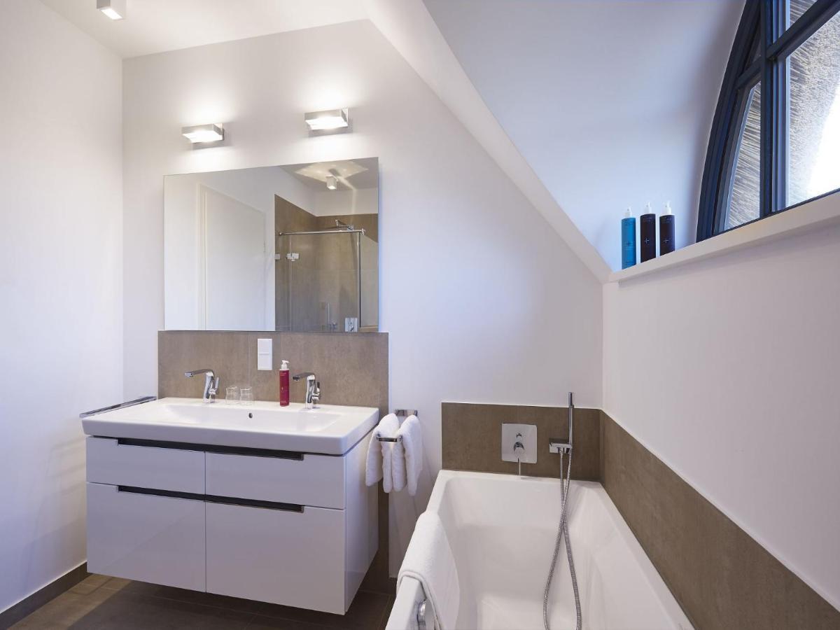 Reetland Am Meer - Premium Reetdachvilla Mit 3 Schlafzimmern, Sauna Und Kamin F07 Дранске Екстериор снимка